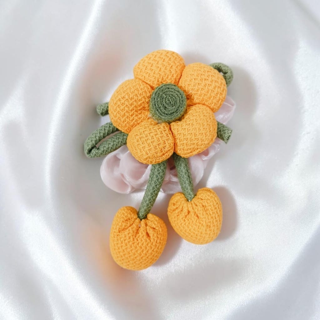 Crochet Flower Scrunchie