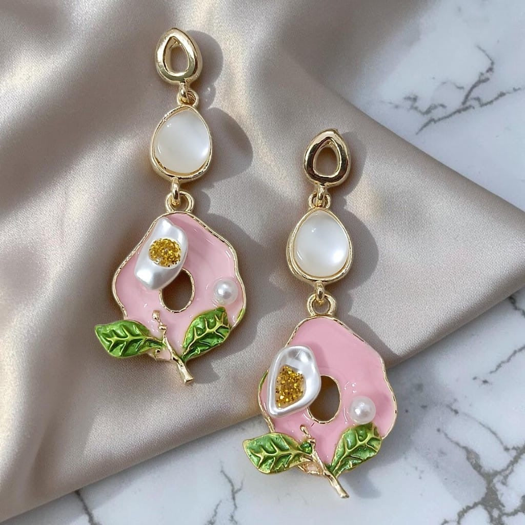 Enamel With Monalisa Stone Long Earring